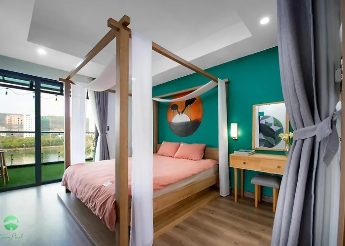 Pearl Resort *